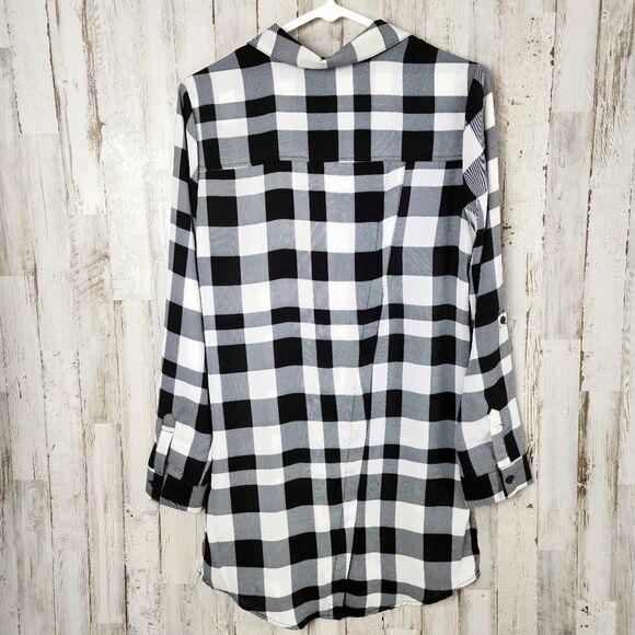 New York & Company Plaid Button Down Shirt Black and White Size Small - Picture 2 of 10